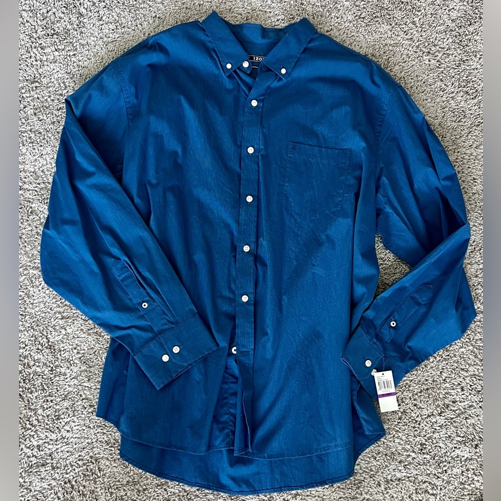 NWT!! Men’s Izod Button Down